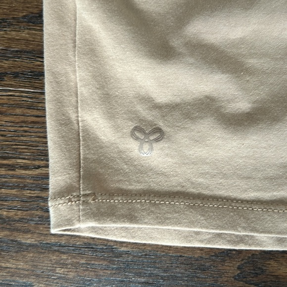 TNA Beige Cropped Tee Open Front - Picture 4 of 4